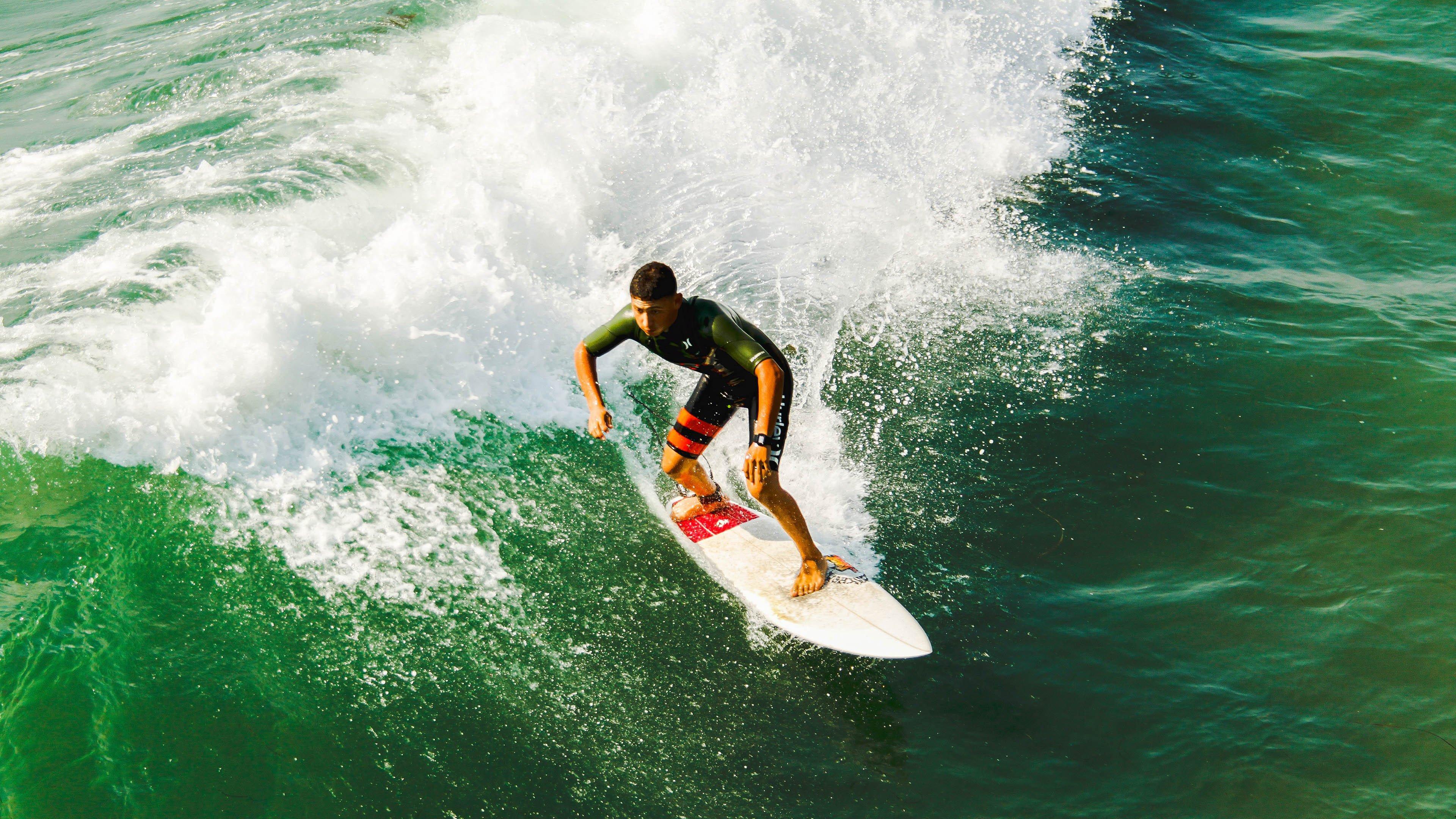 潘粤明社交媒体发声引热议，国安队近期表现遭公众人物犀利点评